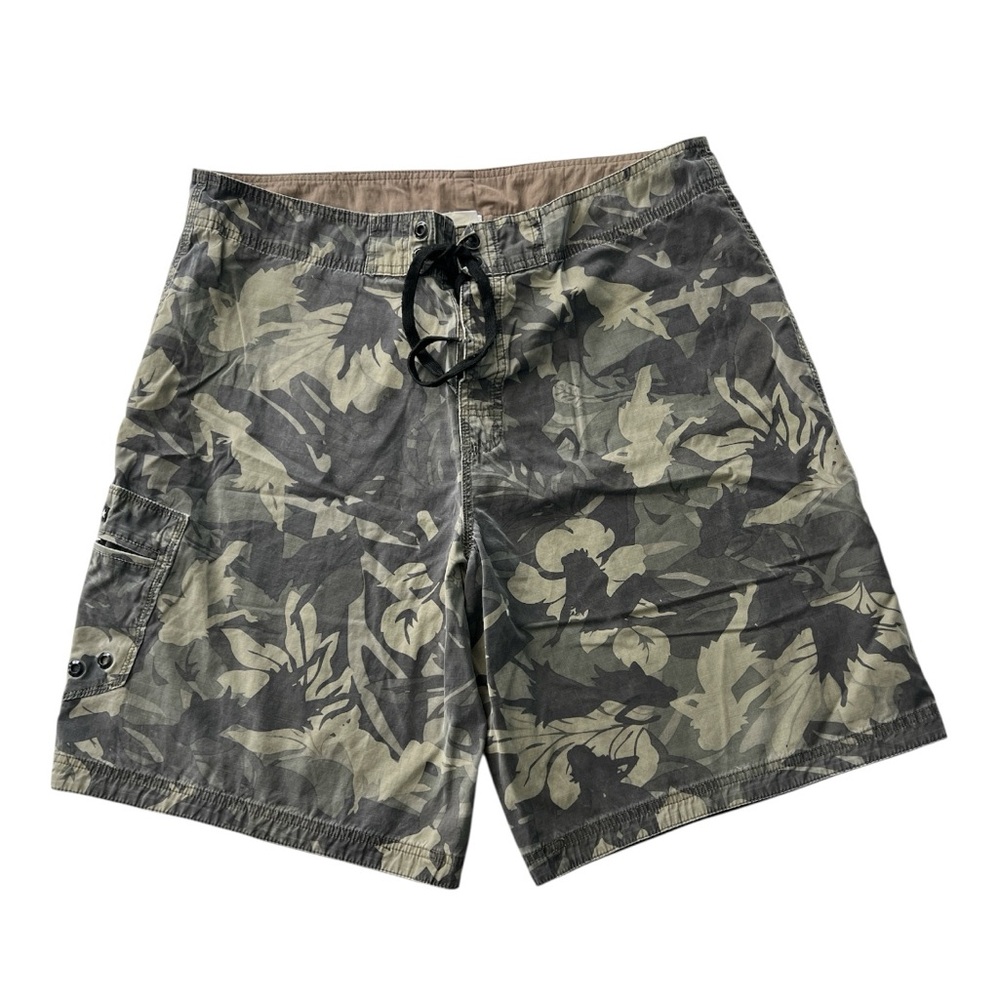Crazy Shirts Men’s Swimming Camouflage Shorts - 36